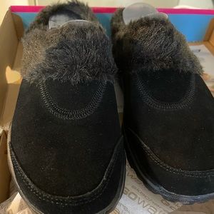 Sketchers Go Walk Light Weight Slip On Faux Fur